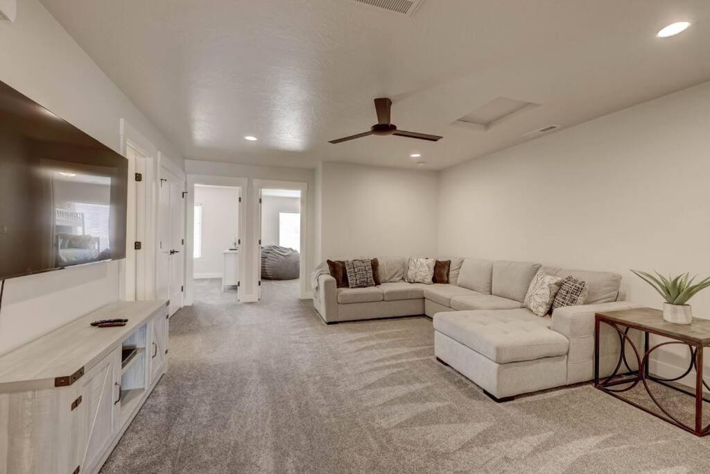 St George, Private Hot Tub/Patio, New Community Villa Washington Exterior photo